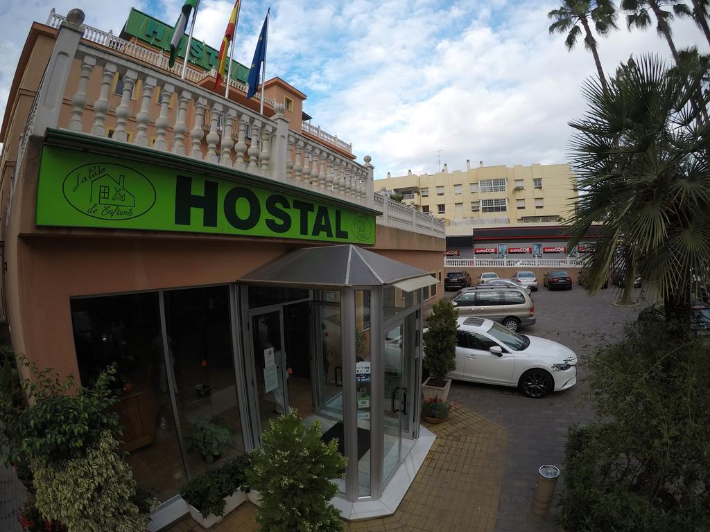 Hostal La Casa De Enfrente Málaga Exterior foto